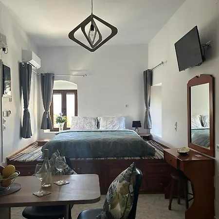 Appartamento New 45 Renovated Líndos